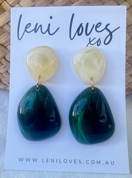 Faye Retro Dangle Earrings — Golden Garden