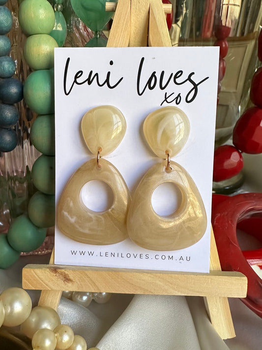 Daphne Retro Dangle Earrings — Champagne