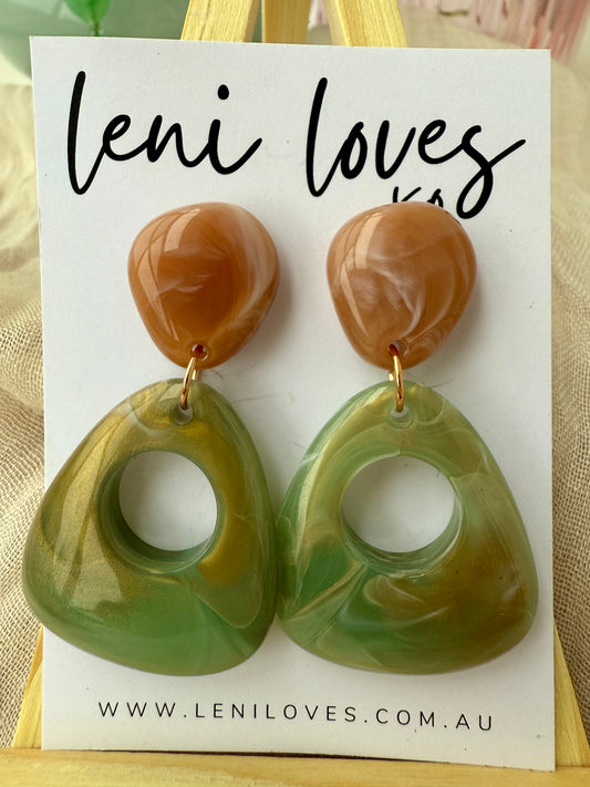 Daphne Retro Dangle Earrings — Dusty Pink + Pistachio Pearl