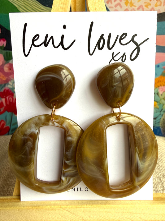 Cleo Retro Dangle Earrings — Chocolate