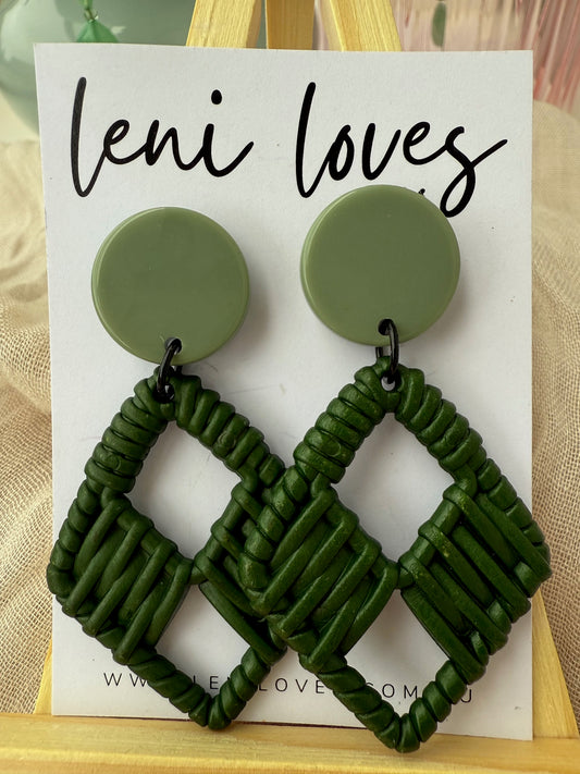 Claire Retro Rattan Dangle Earrings — Avocado & Forest Green